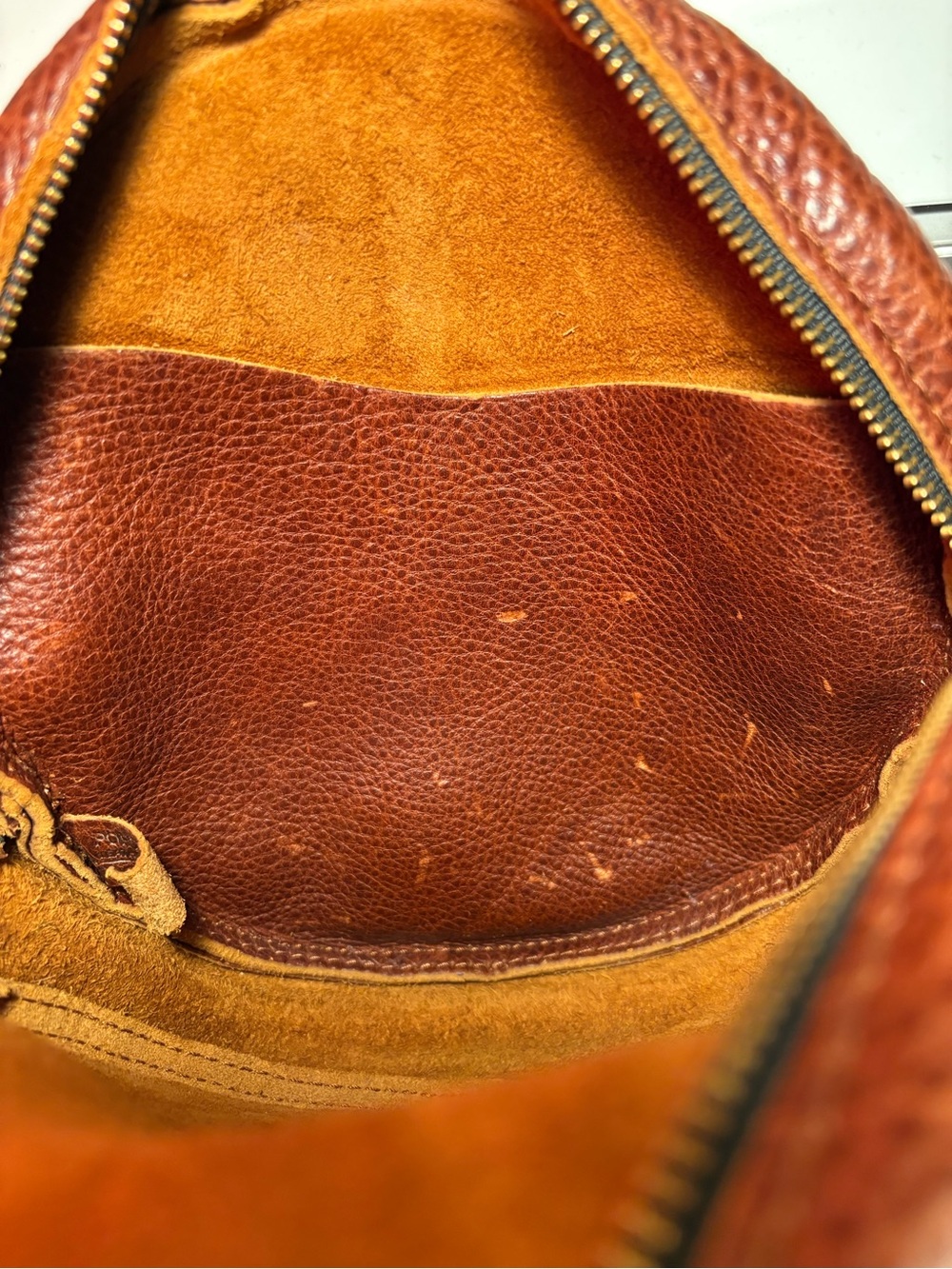 Portland Leather Goods | Large Circle | Nutmeg - Picture 13 of 14